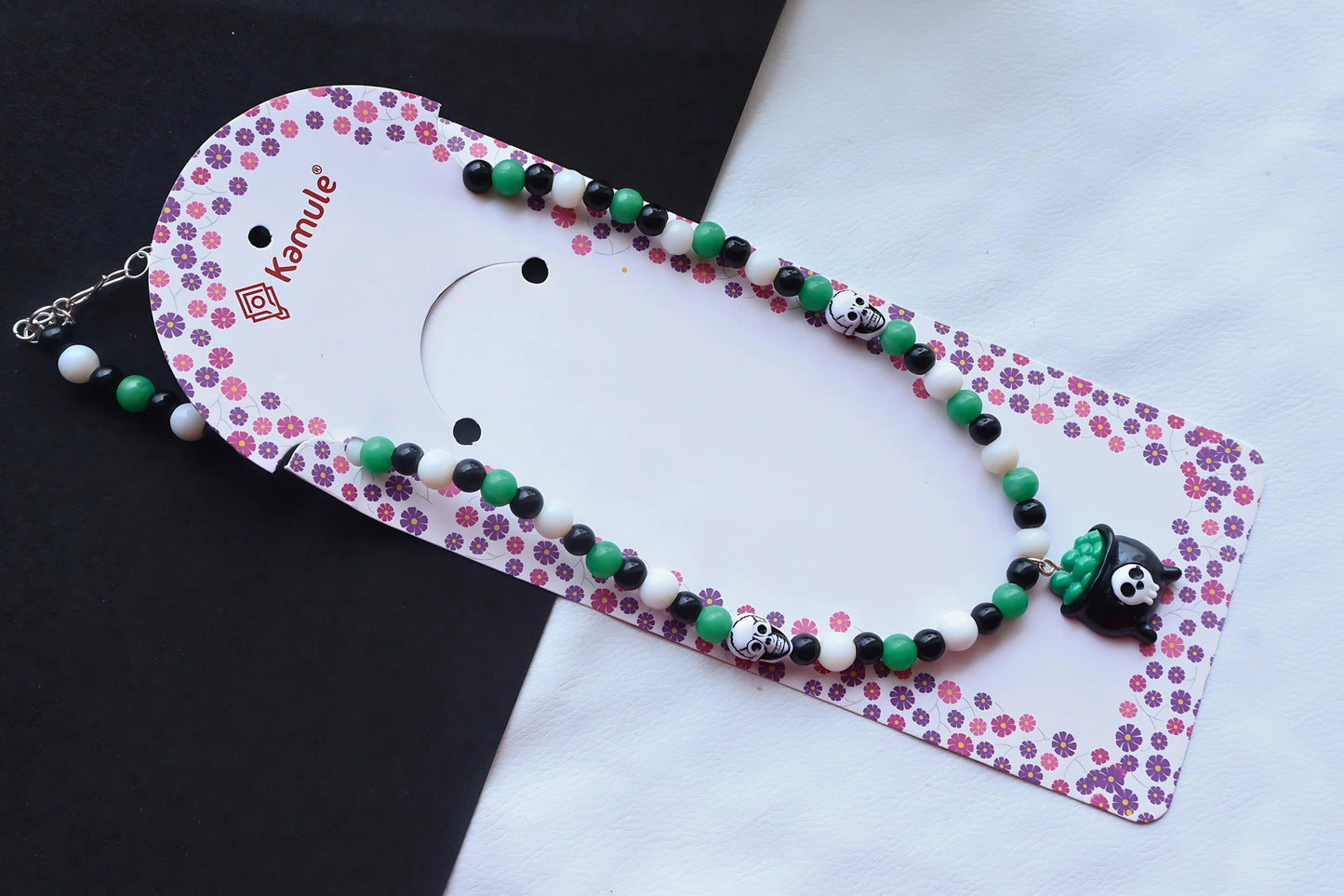 Kamule Halloween Monster-Themed Necklace with Bead Embellishments - Green, White, Black