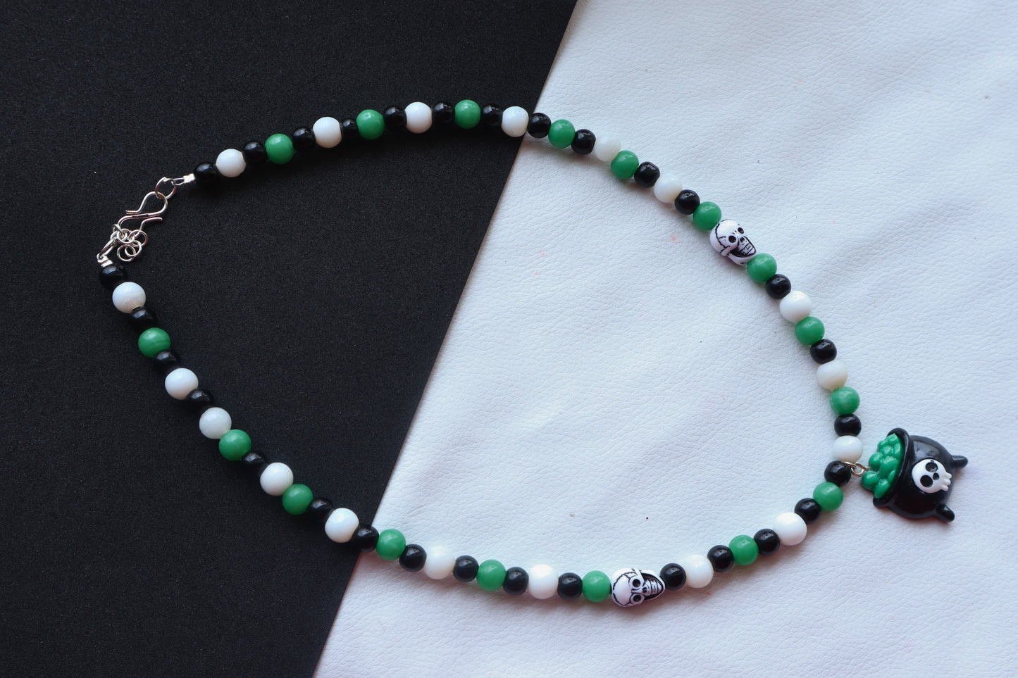 Kamule Halloween Monster-Themed Necklace with Bead Embellishments - Green, White, Black