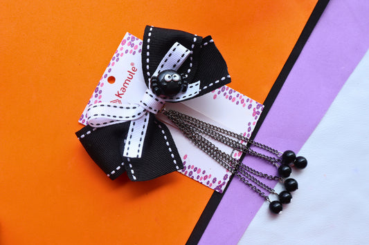 Kamule Halloween-Themed Detailed Bow Hair Clip with a Spooky Eye - Black