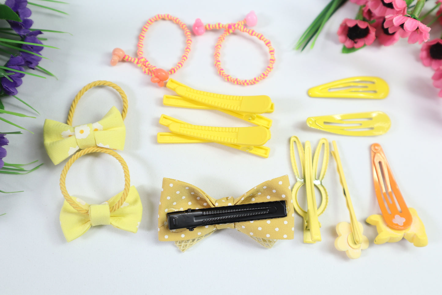 Kamule Holiday Adventure Hair Clips Set Pack of 11 - Yellow