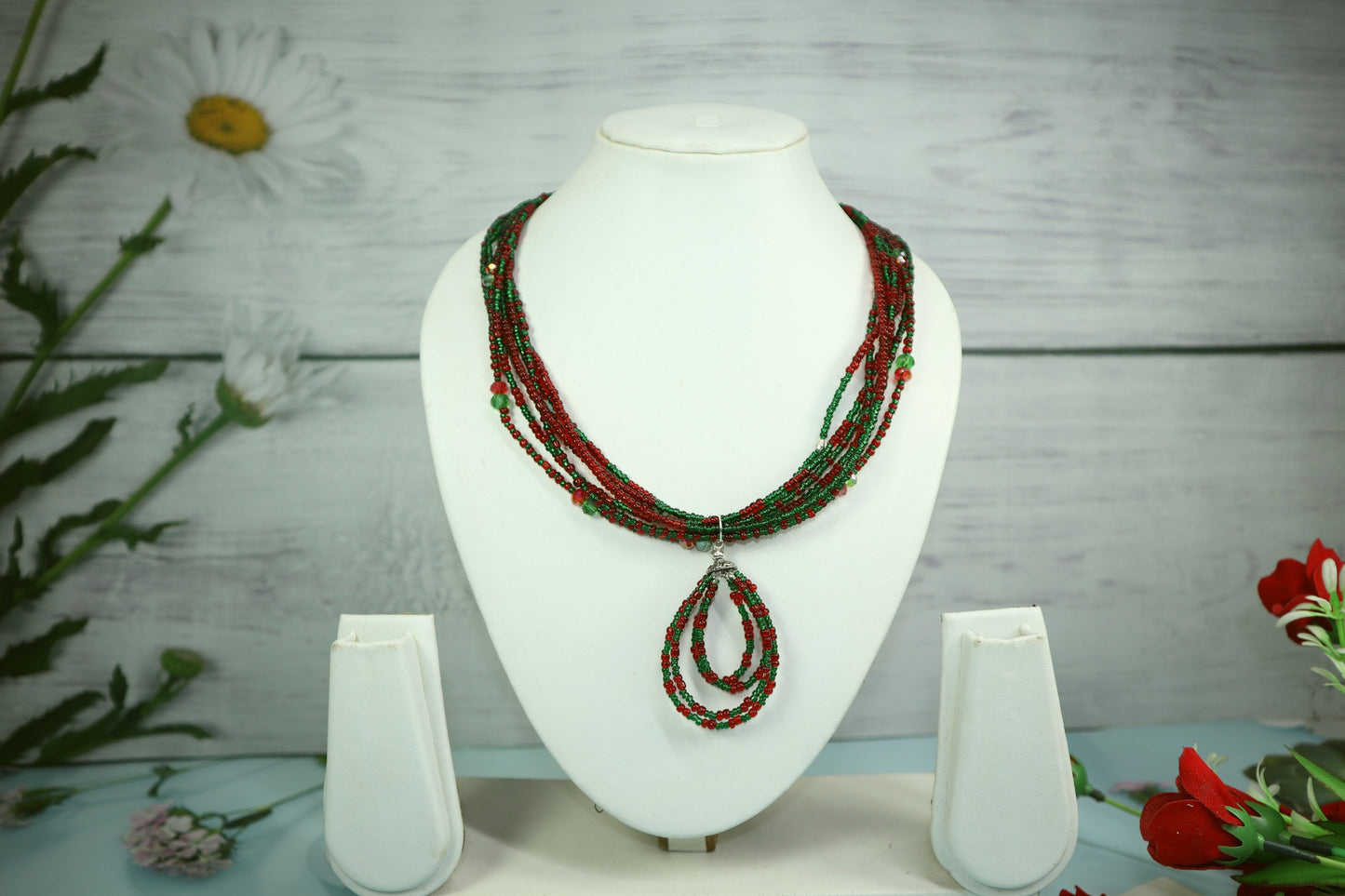 Antique Jewellery set with Seed beads - Red and Green