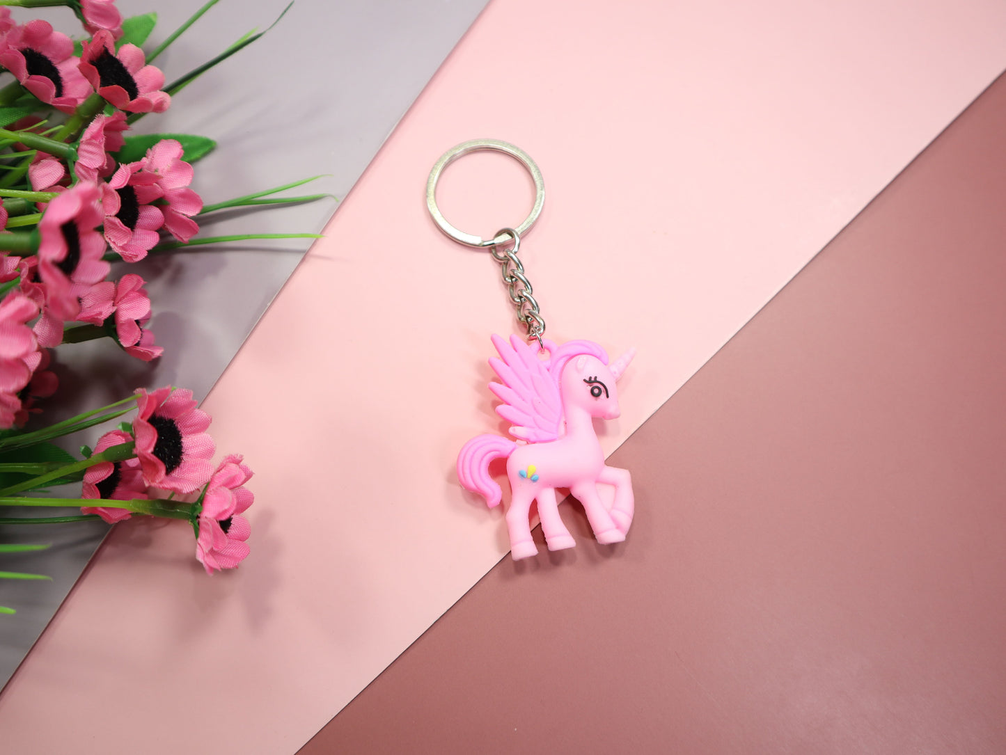 NEW Cartoon PVC Soft Glue Material Unicorn Keychain Buckle Pendant Girl Bag Car Key Pendant Children's Toys Small Gifts Keyring