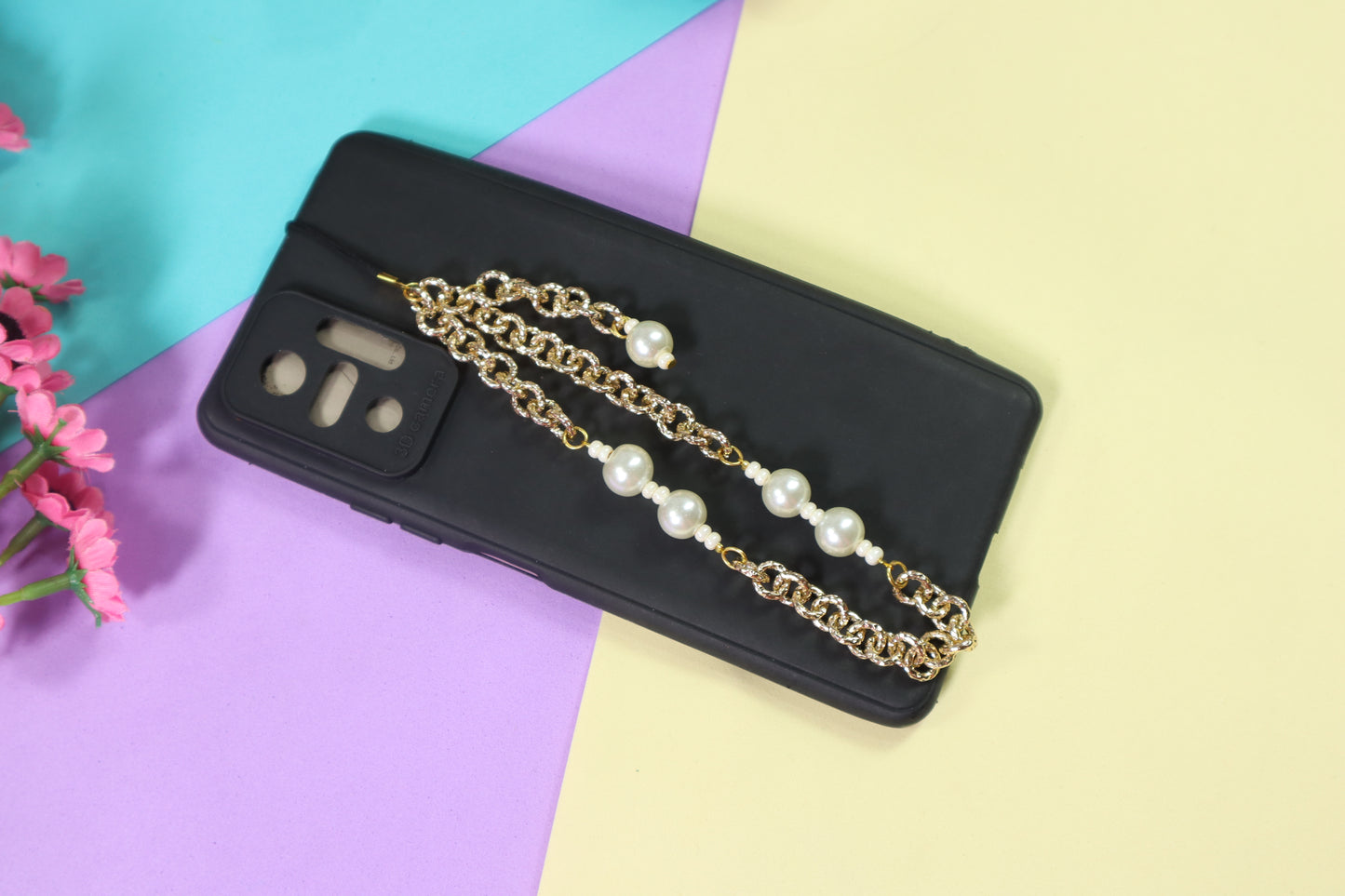 Case-Mate Phone Charm With Gold Metal Chain