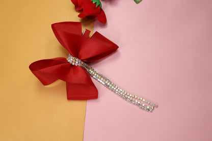 Stone Strings Embellished Detailed Bow Clip - Red