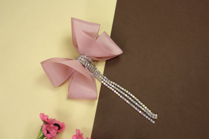 Stone Strings Embellished Detailed Bow Clip - Dusky pink